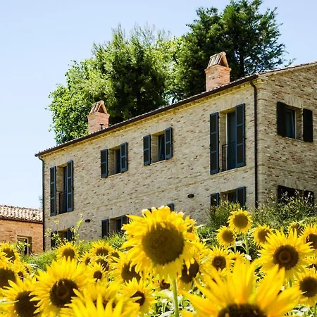 فيلة Santa Elisabetta, Together Again Surrounded By Nature