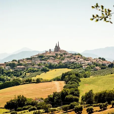 Santa Elisabetta, Together Again Surrounded By Nature فيلة